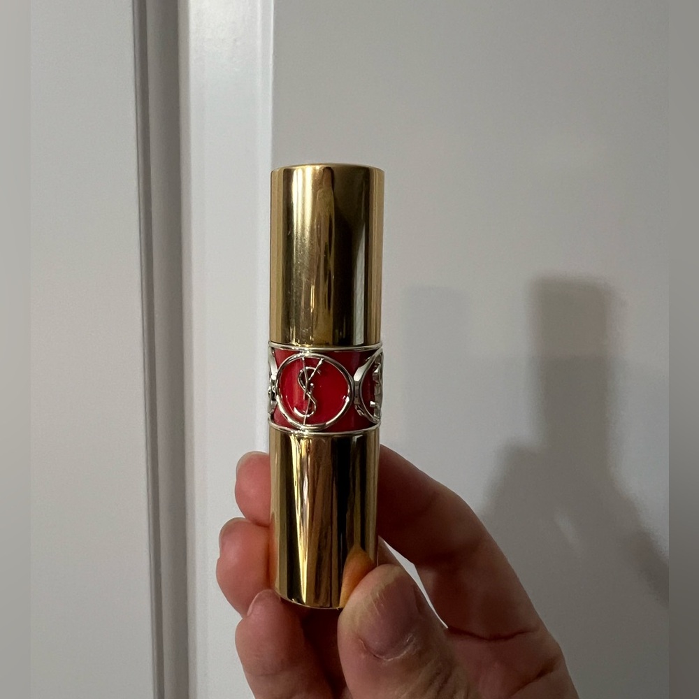 YSL Rouge Volupte Shine Oil in Stick in color 12 Corail Dolman